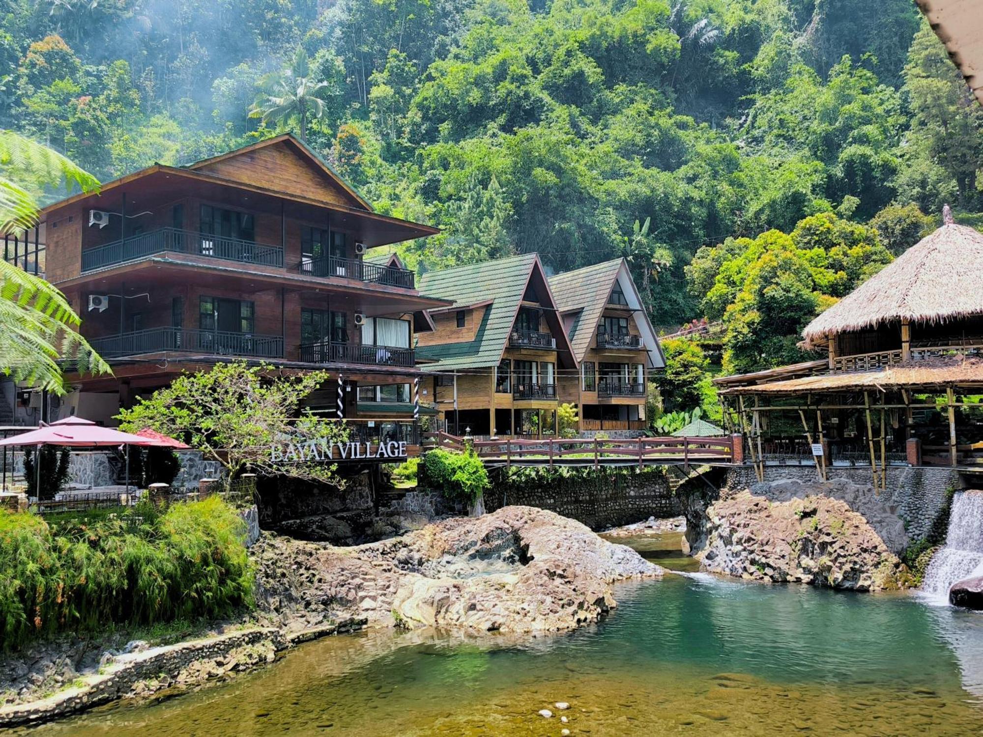 Bayan Village Батураден Екстер'єр фото